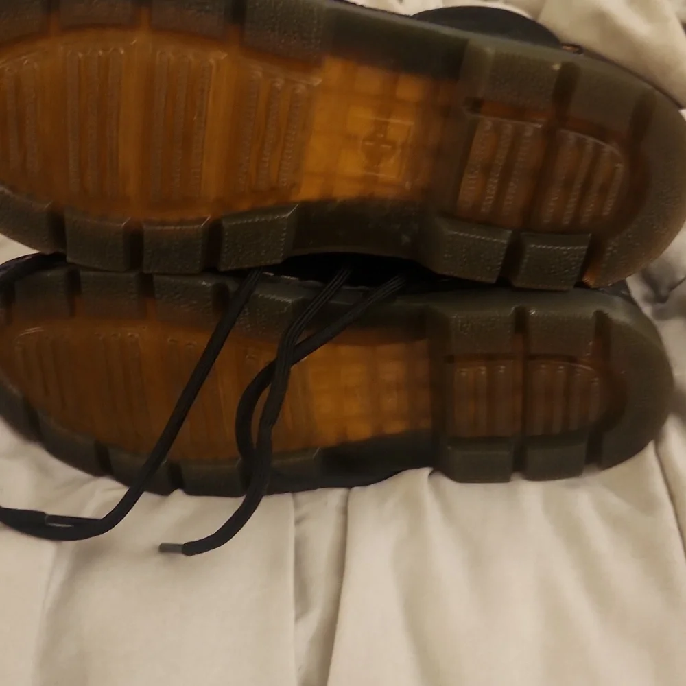 Dr. Martens Black Men's Combat Boots - Picture 3 of 7